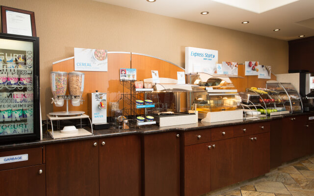 Holiday Inn Express Hotel & Suites WHITECOURT, an IHG Hotel