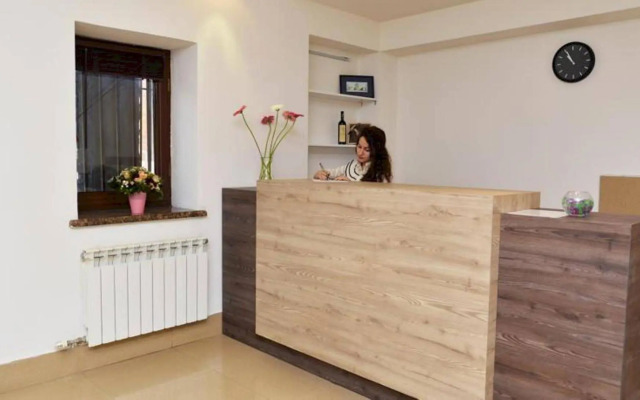 City Hotel By Picnic
