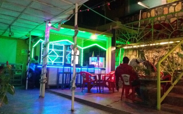 Colours Club and Spa