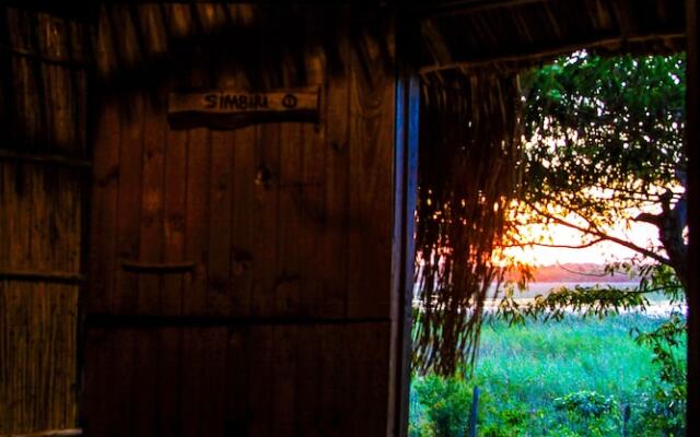 At The Lake - Camp Lagoa