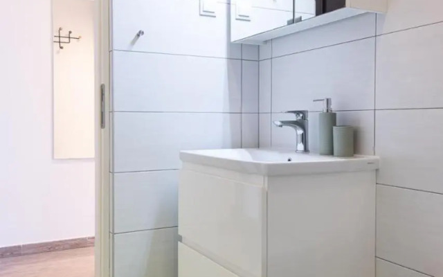 Studio Apartment Les - 4 min walk from amphiteatre