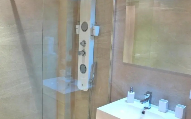 Stylish Two-Bedroom Apartment -Stayinantibes - 5 Soleau