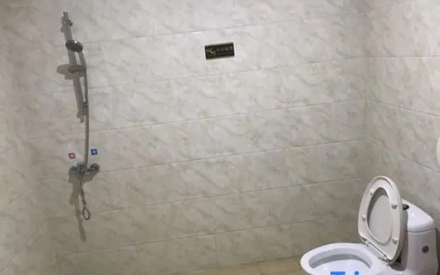 Hongzhou HOtel – Bathroom – Huizhou
