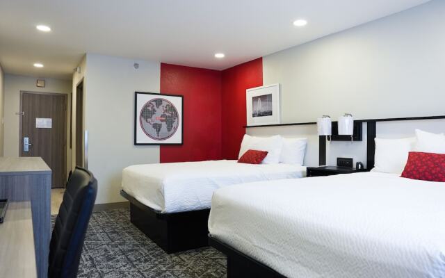 Ramada Dfw Airport South (Irving, Tx) - Standard Room