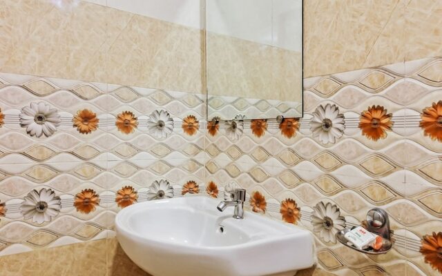 OYO 13062 Kamala Residency-Inn