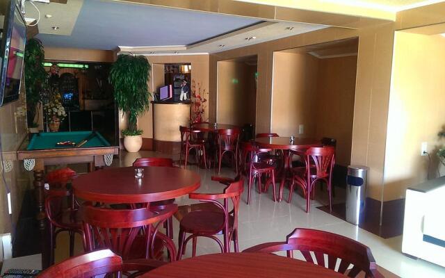 Отель Марина