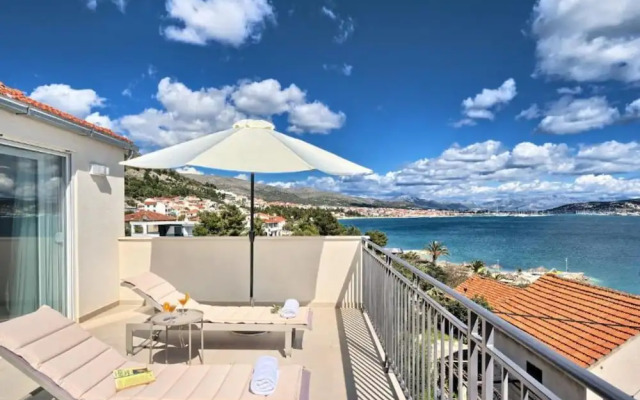 Apartment Domenico - 50 m From the sea