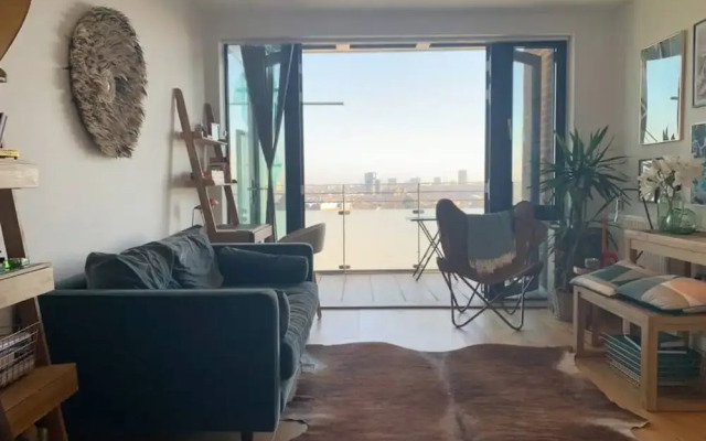 Modern 1 Bedroom Near Shoreditch With Balcony