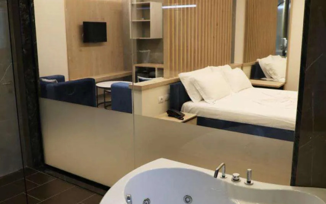 Hotel Triumf Shengjin