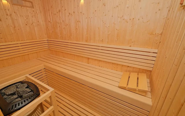 Sophisticated 1 Bedroom Apartment in Bloom Tower B