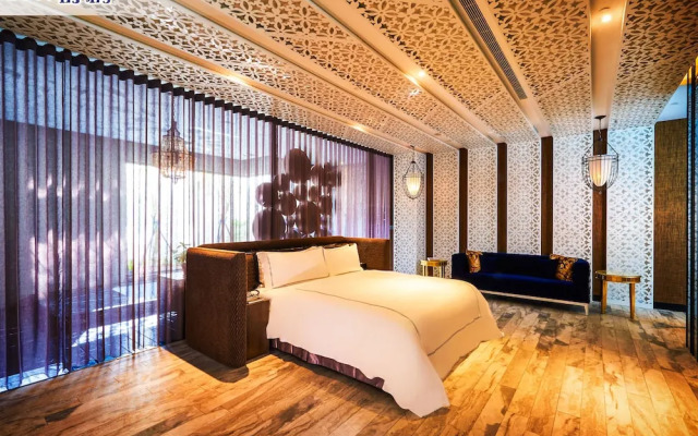 Holiday Inn City Ballet