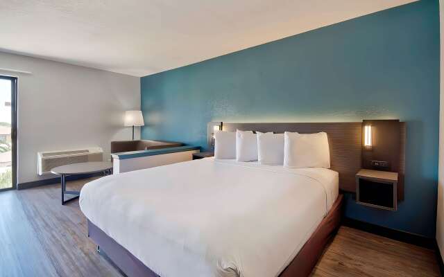 Studio 6 Suites Lawndale, CA – South Bay