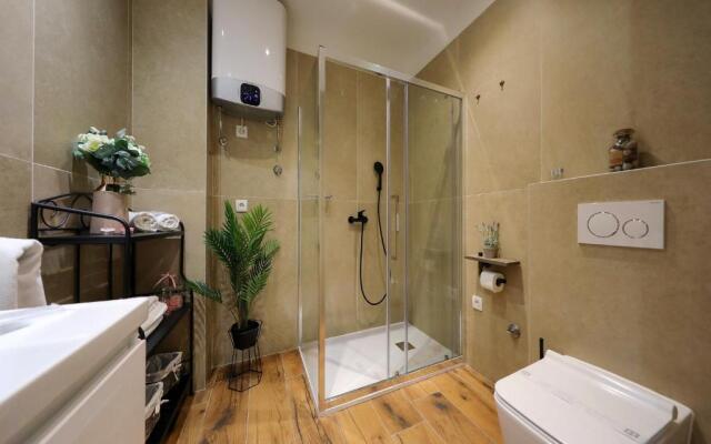 Aldo Apartments Center - AE1429