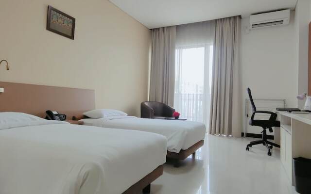 Le Premier Hotel Kota Deltamas
