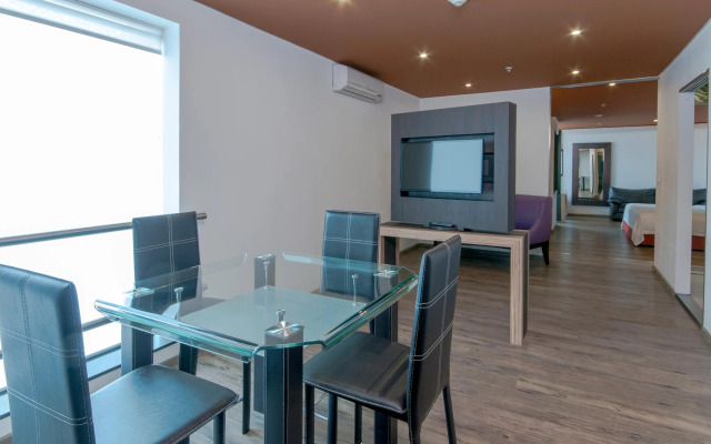 Holiday Inn Zona Centro by IHG