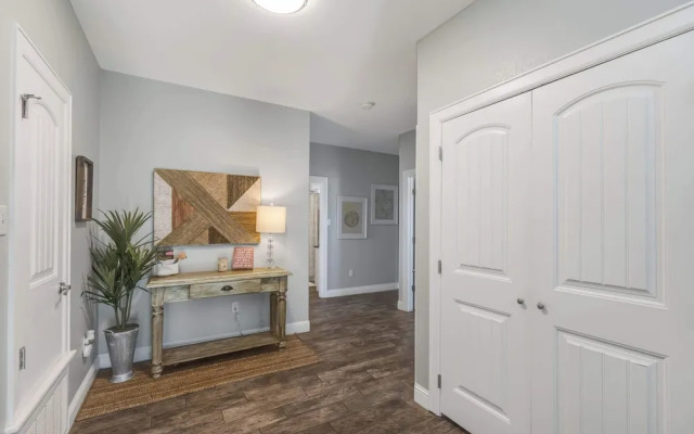 Ocean Views Optional Golf Cart Sleeps 14