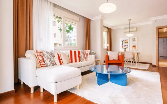 Spacious Flat 3 min to Coast and Bagdat Avenue