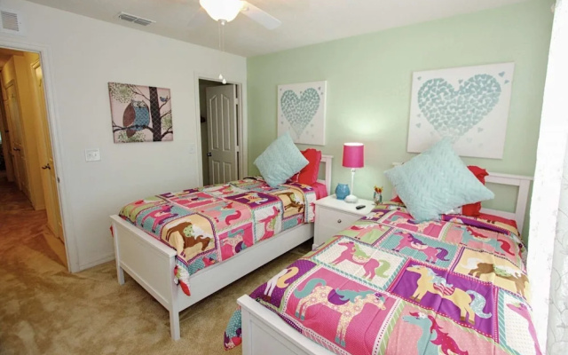 3207 Compass Bay