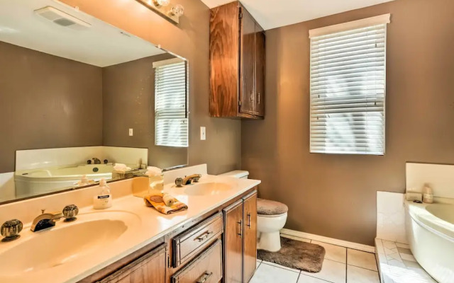 Charming Craftsman Home in Downtown Bartlesville!