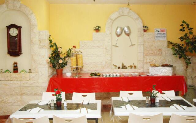 Maman Hotel