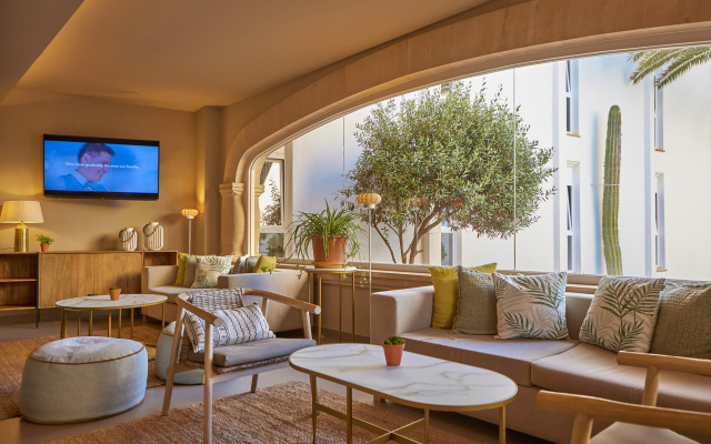 Universal Hotel Cabo Blanco - Adults Only