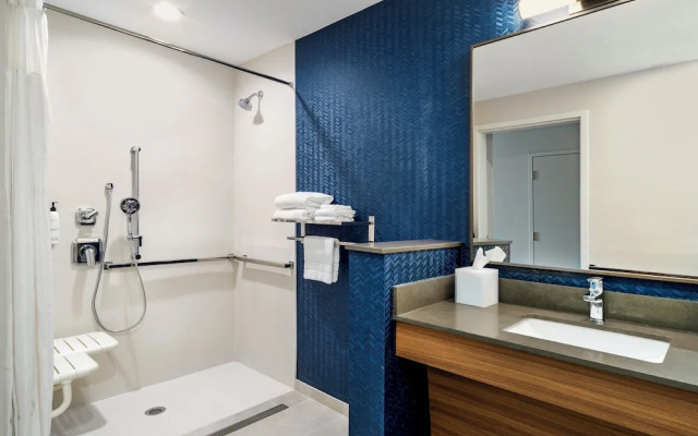 Fairfield Inn & Suites Hanford