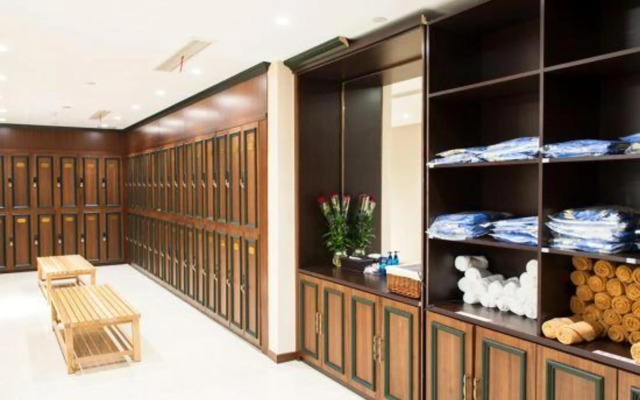 Changshu Skyline Cloud Hotel
