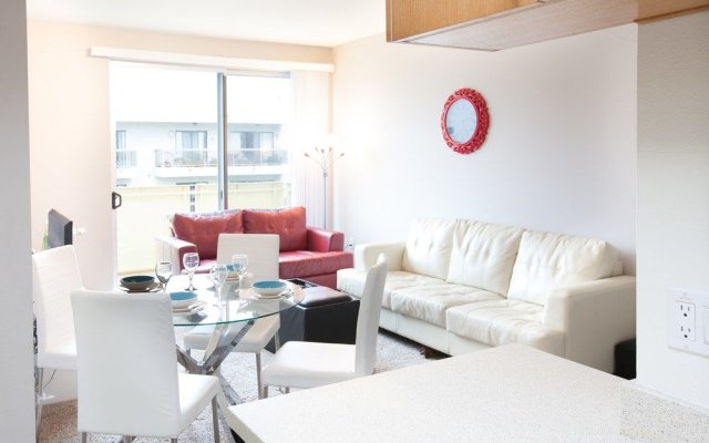 Furnished Suites in Downtown Santa Monica