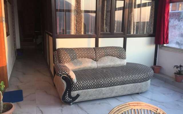 BlueStays Hostel