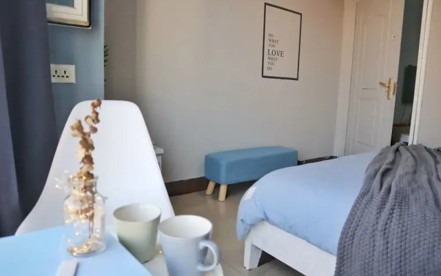 Qing Apartment Happiness