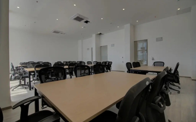 OYO Townhouse 100 Somani TC