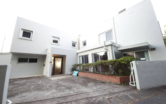 Shirahama White Beach House