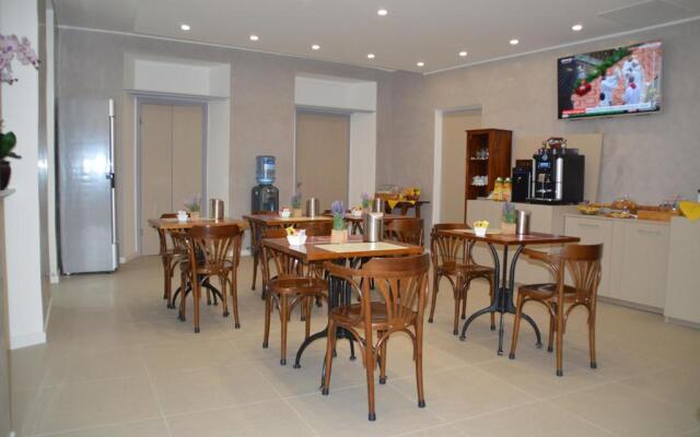 Il Loggiato dei Serviti