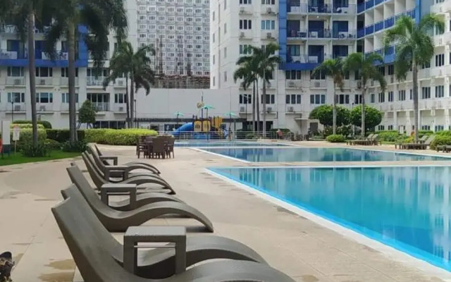 Staycation Sea Residences MOA Jermel