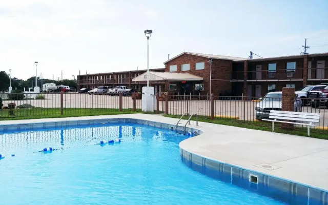 Kansas Country Inn