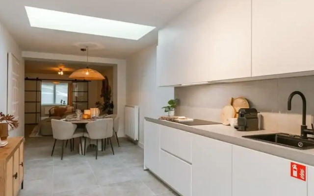 Cosy Bohemian Decorated Apartment With Terrace