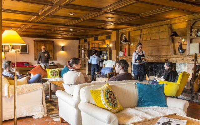 Hôtel Les Roches Fleuries