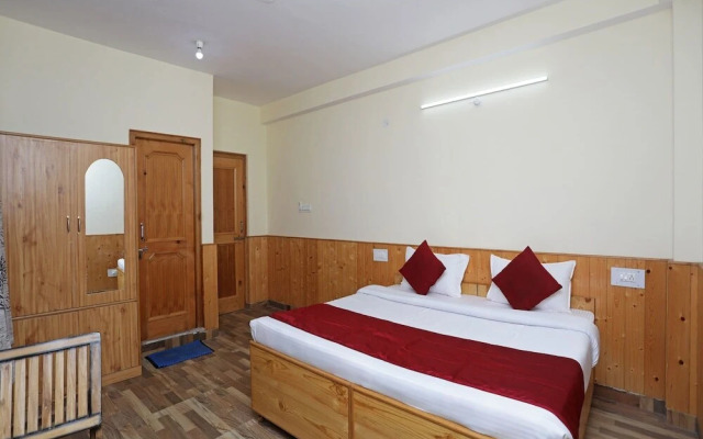 Chandra Homestay by OYO Rooms