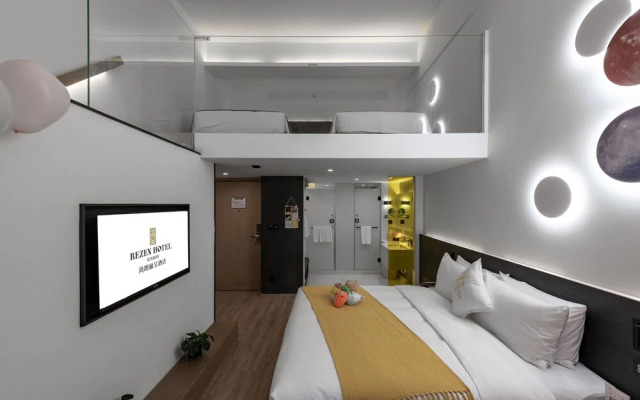 Rezen Sunbow Hotel