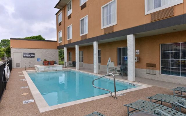 Inn at Stonebriar