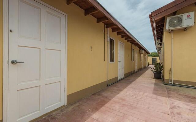 Rooi Santo Residence