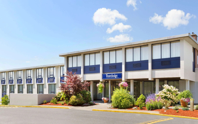 Travelodge by Wyndham Sydney