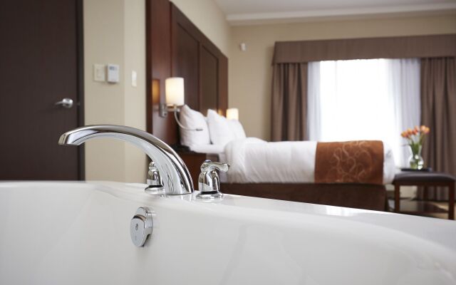 Comfort Suites Saskatoon