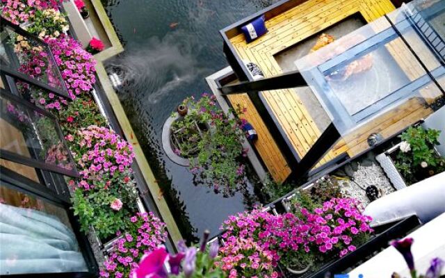 Dali Ancient City Mountain Mountain Youmu Guoxue Garden Homestay