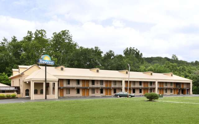 Days Inn by Wyndham Harriman