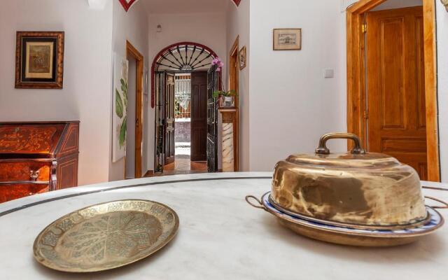 CASA DE LA LUZ -Elegante Casco Antiguo 6-Hab-12PX
