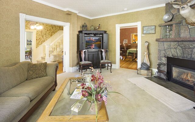 Avenue Hotel Bed and Breakfast