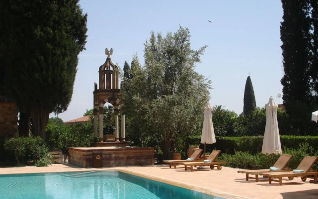 Argentikon Luxury Suites