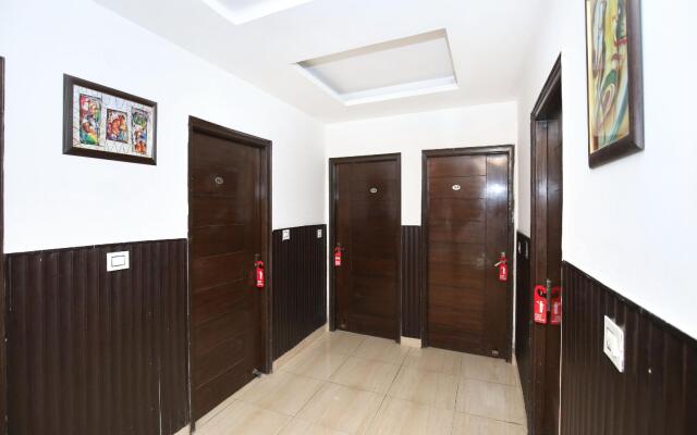 OYO 1355 Hotel Dream