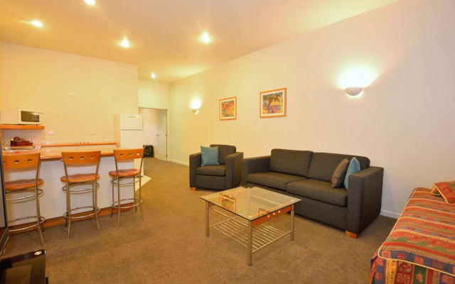 Ocean Beach Motor Lodge
